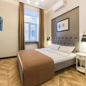 apartments-on-antonovycha.hotels-of-kiev.com/